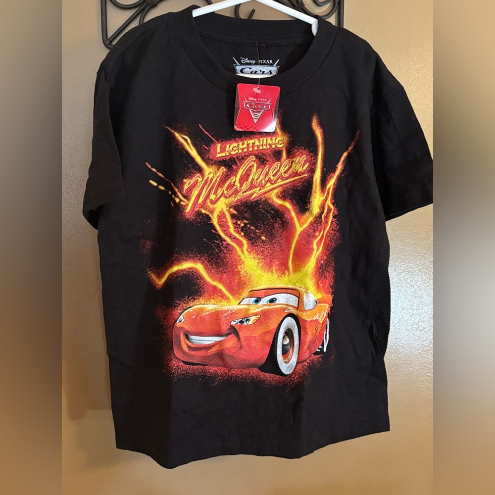 Disney Pixar Cars Lightning McQueen T-Shirt Child Size Large NWT